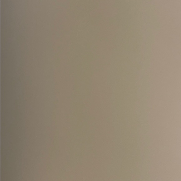 Meet your Posher, Kyra - Picture 1 of 1